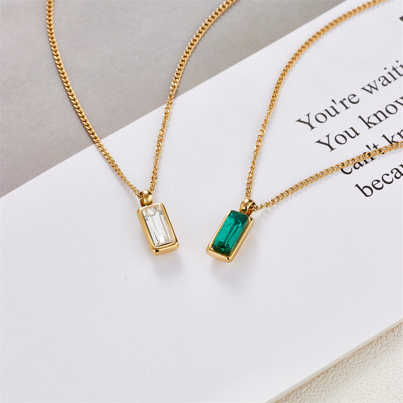 Simple Style Square Inlaid Emerald Zircon Stainless Steel Pendant Necklace display picture 5