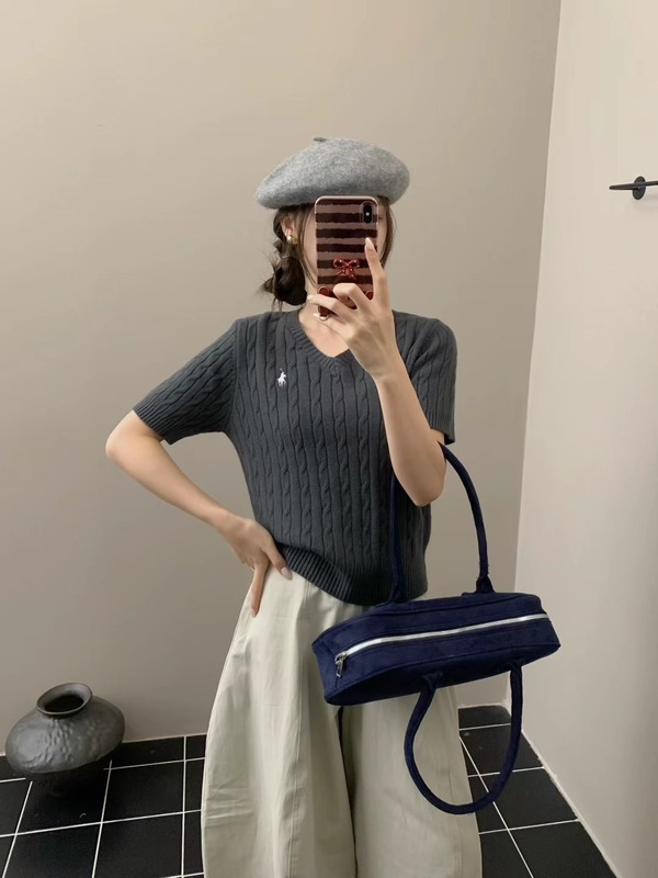 春秋小马刺绣短袖V领针织衫女经典麻花毛衣时尚休闲通勤显瘦上衣|undefined