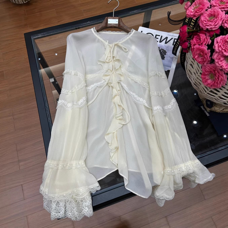 2026 Spring/Summer New Style Vacation Style Fairy-Like Cream-Colored College Style Lace Trim Flared Sleeve Sheer Shirt 2026 Spring/Summer New Style Vacation Style Fairy-Like Cream-Colored College Style Lace Trim Flared Sleeve Sheer Shirt