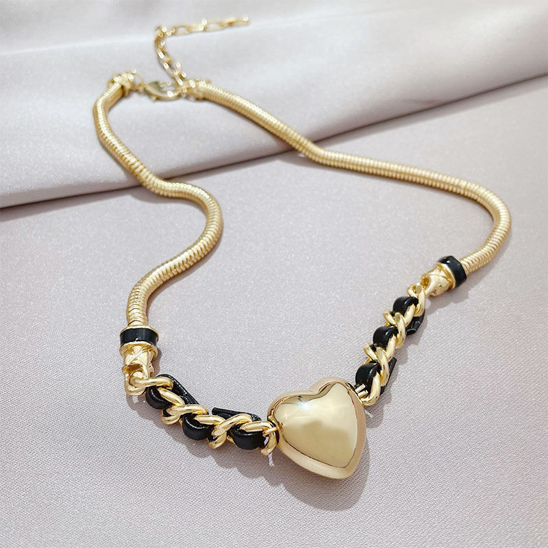 1 Piece Fashion Heart Shape Alloy 18K Gold Plated Womenu0027S Necklace