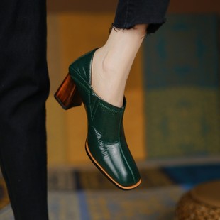 ��ЬŮ��ʽ���^�ָ��߸�Ь2024���＾�¿�ţƤ���s�͹�ī�GɫŮЬ