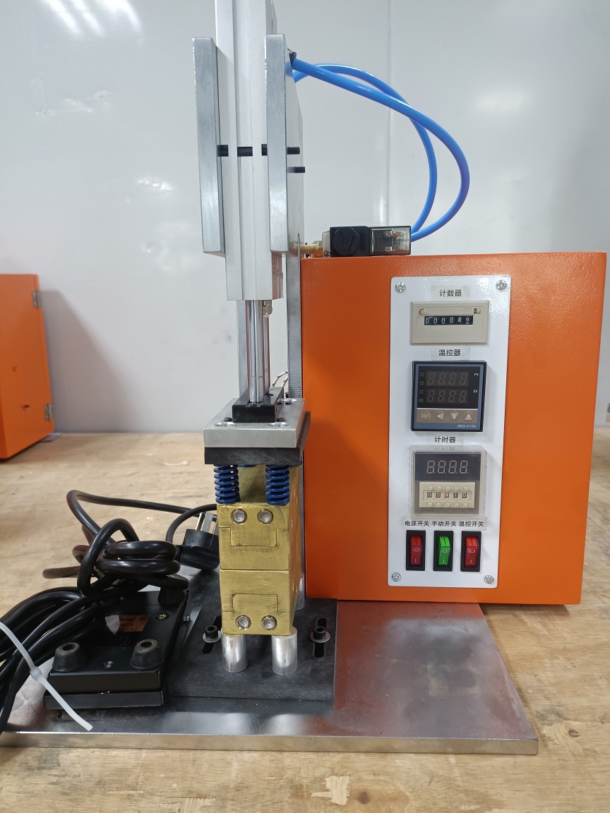 新能源发泡硅胶焊接机 热粘机 发泡硅胶密封圈接头机 硅胶条对接