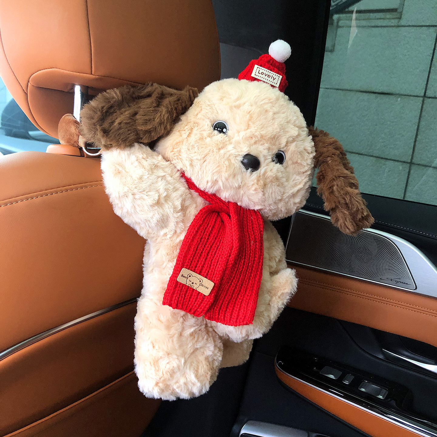 Car Tissue Box with Cute Doll Design, Car Tissue Hanging Bag, High-End Hanging Tissue Box for Car Interior, Suitable for Girls