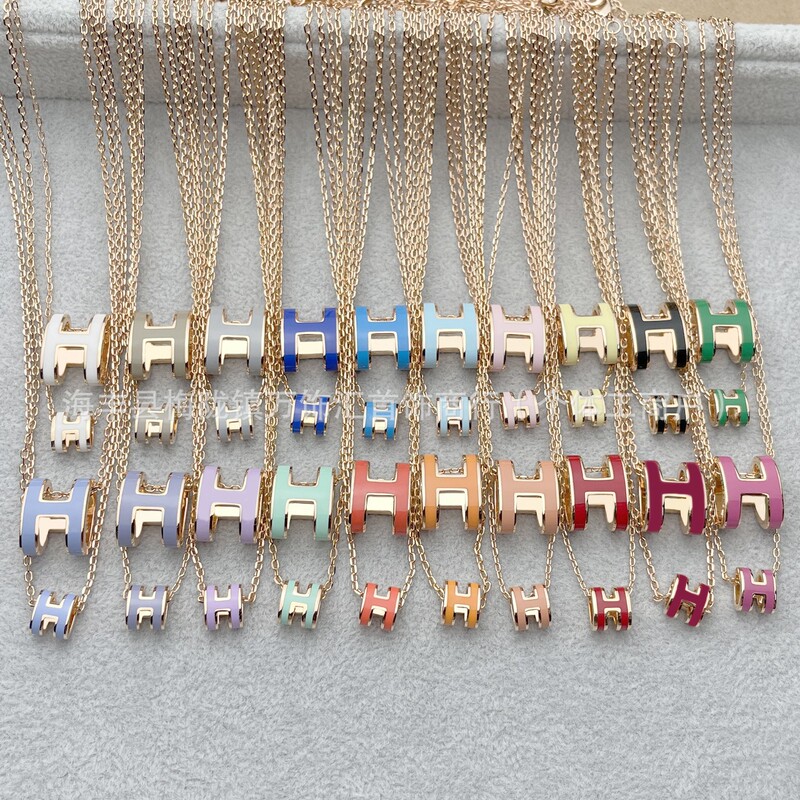 Emma H Letter Necklace Female Pop Pendant Rose Gold Enamel Mini Clavicle Chain Valentine's Day Gift for Girlfriend