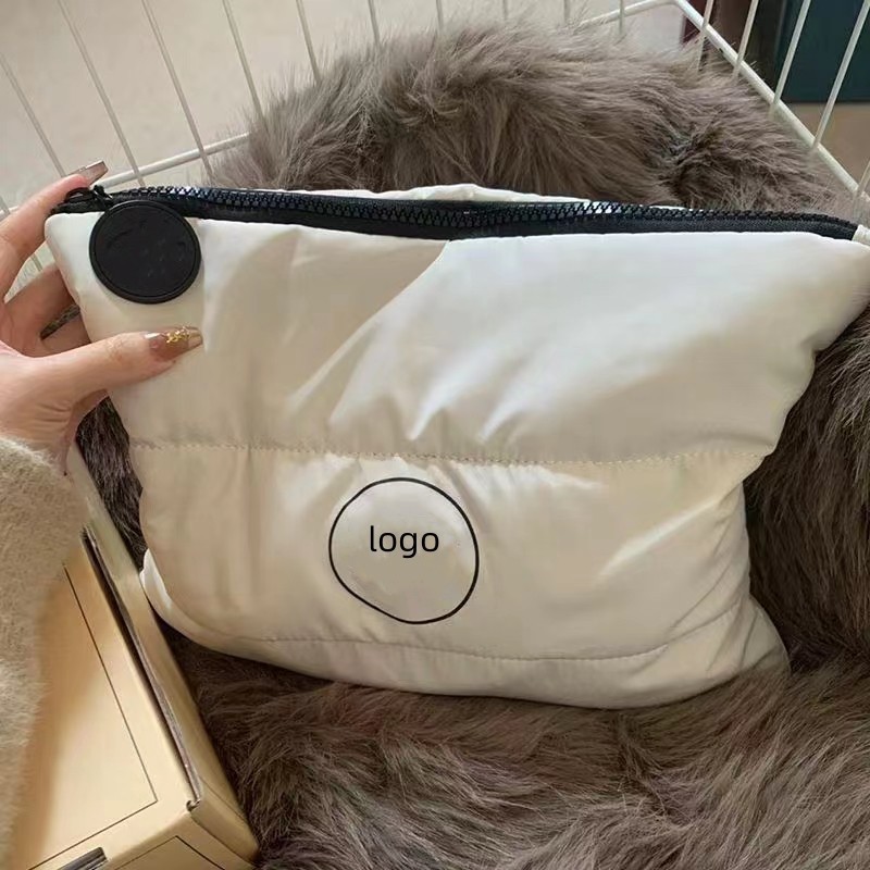 2026 New Style Chanel-Style Makeup Bag, down Cotton Luxury Clutch Bag, Portable Storage Bag, Daily Lightweight Toiletry Bag