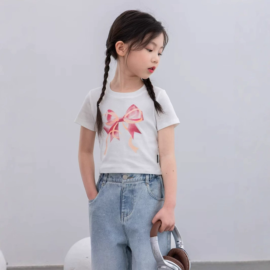 Футболка с короткими рукавами и бантом для девочек, лето 2025 г., детская тонкая короткая футболка с круглым вырезом, топ сладкого дизайна