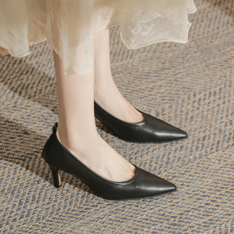 Giày cao gót mũi nhọn miệng nông Jingang ZX60001 – giày stiletto đa năng xuân thu 2025 — màu đen