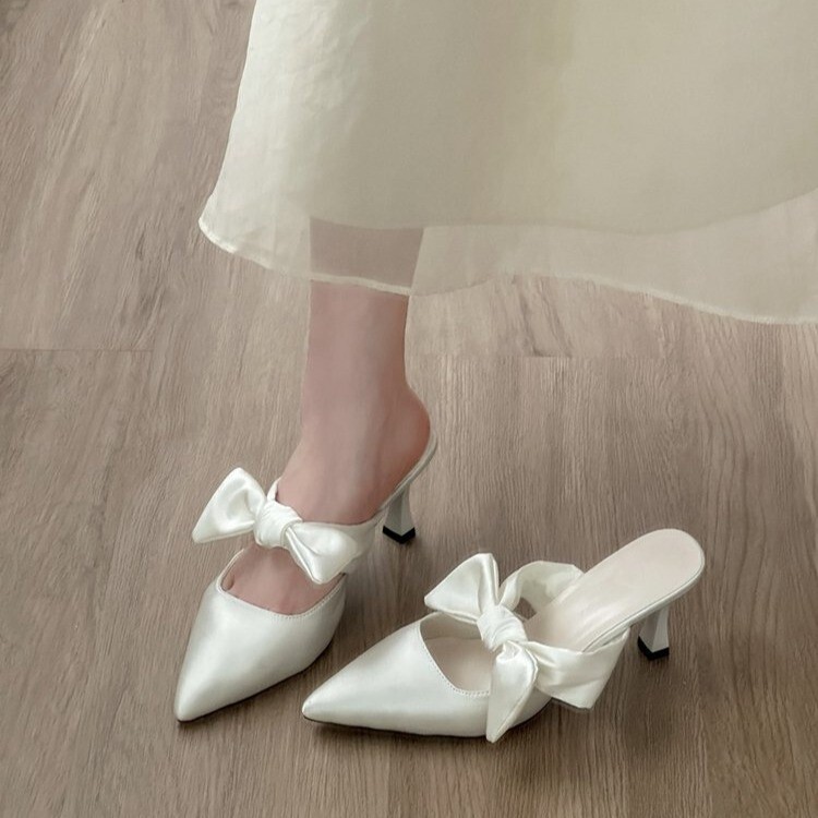 New Chinese Style Silks and Satins Pointed Toe High Heels 2025 Summer Bow Stiletto Shoes Elegant Fashionable Toe Half Slippers for Women New Chinese Style Silks and Satins Pointed Toe High Heels 2025 Summer Bow Stiletto Shoes Elegant Fashionable Toe Half Slippers for Women