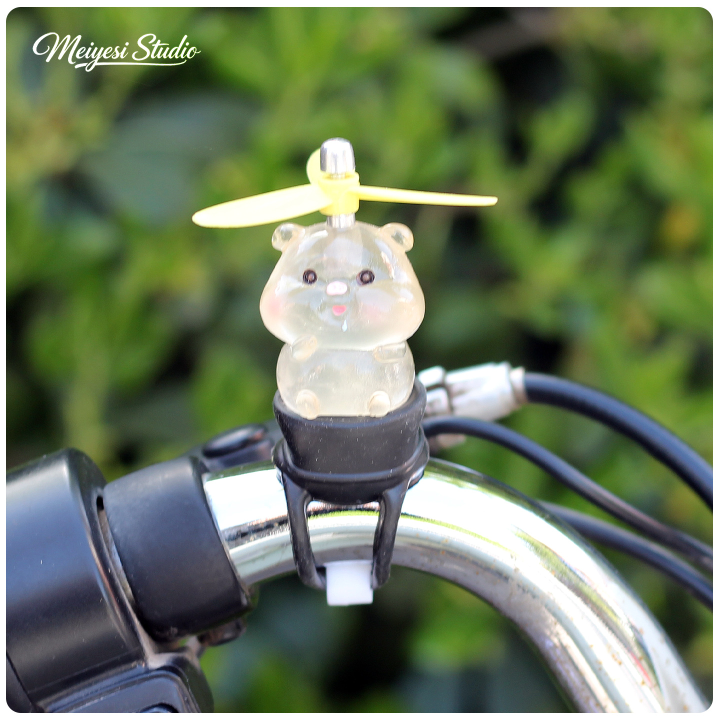 Cariñosa muñeca de dibujos animados accesorios de decoración de automóviles eléctricos accesorios de motocicleta de batería de bicicleta manija de decoración