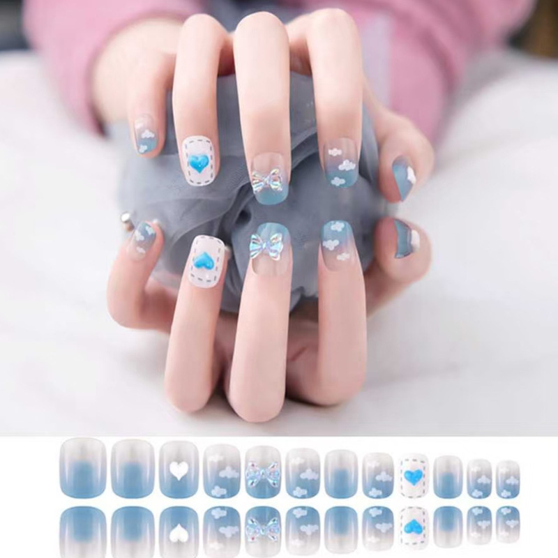 Cute Cloud Short-Style Nail Art for Students, Suitable for School Use, Children's Wearable Nails, Removable and Reusable Nail Stickers Cute Cloud Short-Style Nail Art for Students, Suitable for School Use, Children's Wearable Nails, Removable and Reusable Nail Stickers