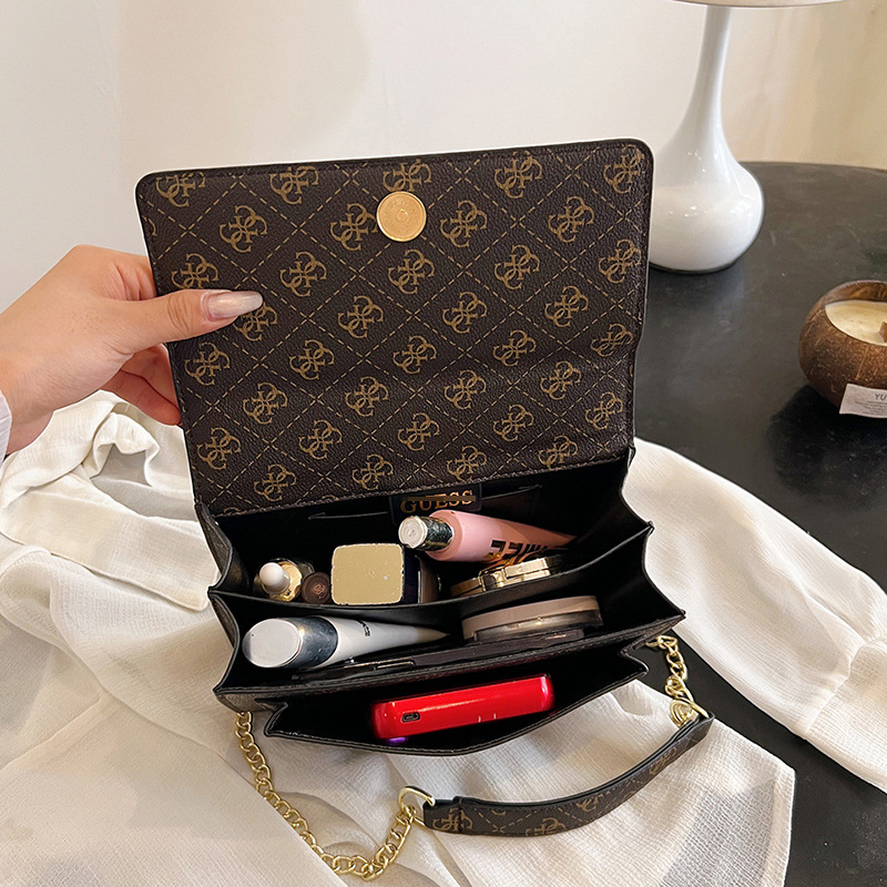 Bolsos transfronterizos para mujer 2024 nuevo nicho de moda de alta gama bolso cuadrado pequeño con letras impresas bolso de mensajero de todo fósforo