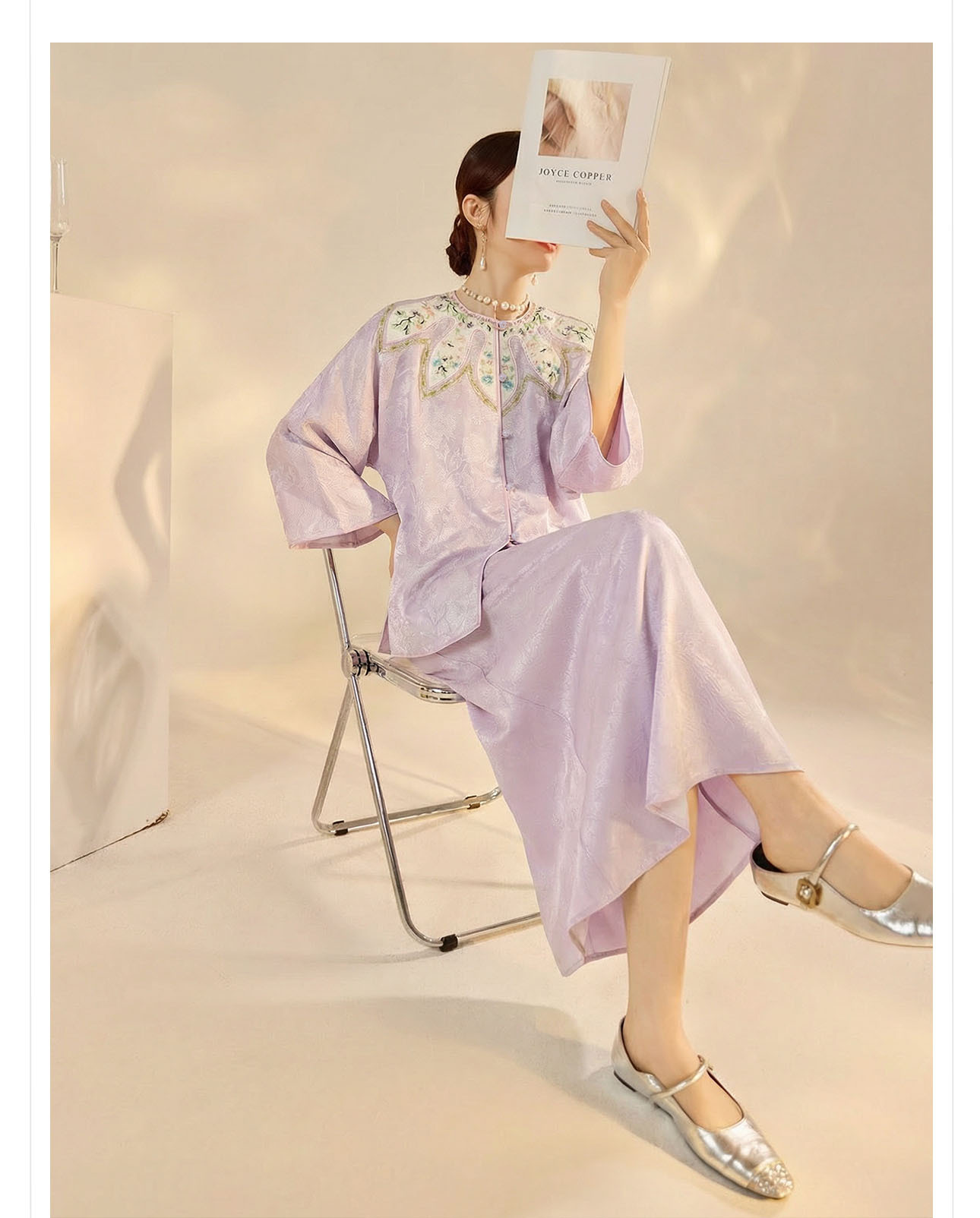 Áo sơ mi nữ thêu hoa kiểu Trung Hoa mới, phong cách cổ điển, nút áo jacquard sang trọng — màu tím nhạt chi tiết 5