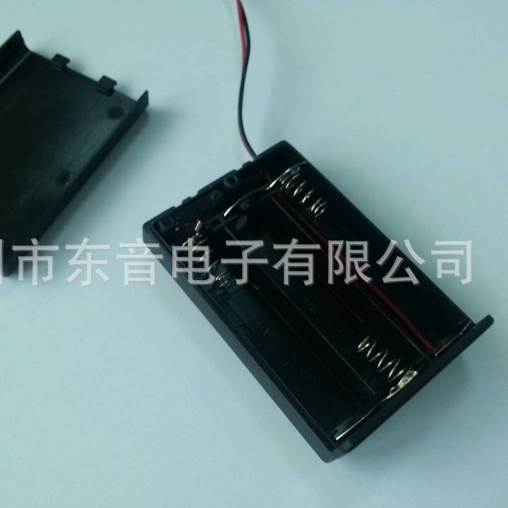 供应3节AA带盖电池盒、5号带开关电池仓电源电动节能便携设计