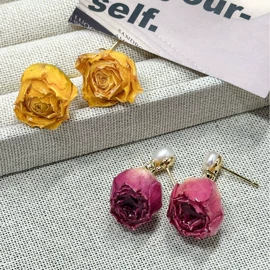 项链;耳环;耳钉