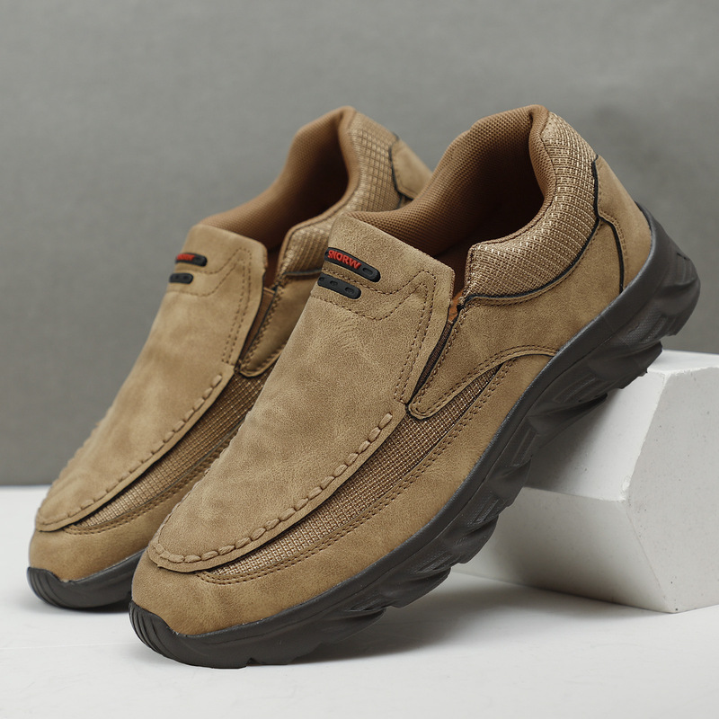 Men's Loafers Autumn Men's Casual Shoes Slip-on Driving Shoes EVA Sole Cross Border plus size Lightweight Loafers