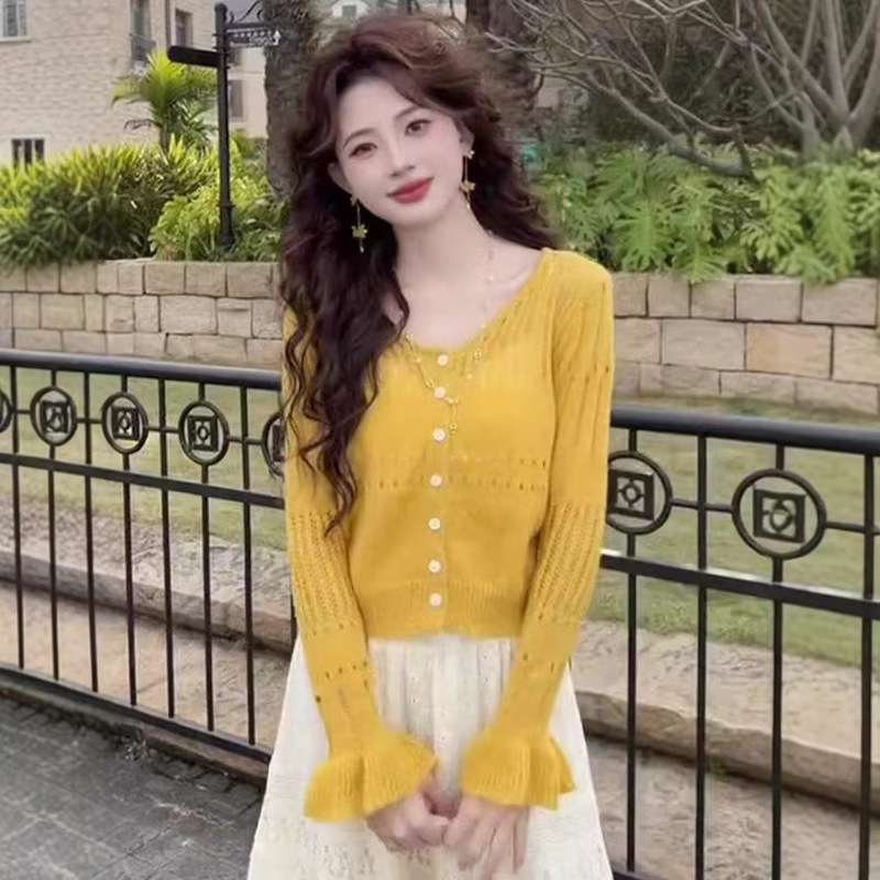 Yellow Hollow-Out Long-Sleeve Knit Cardigan for Women, New Spring Style, Thin Design with Flared Sleeves Yellow Hollow-Out Long-Sleeve Knit Cardigan for Women, New Spring Style, Thin Design with Flared Sleeves