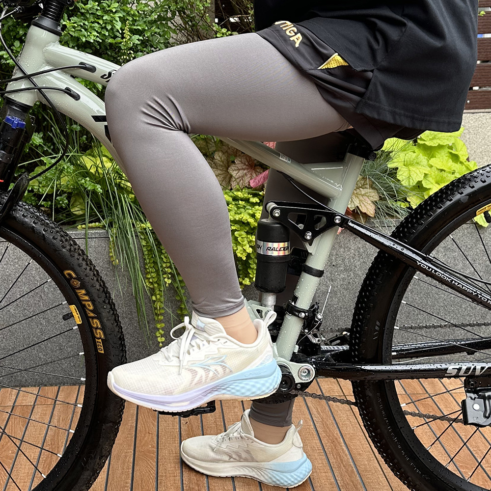 Venta al por mayor de seda de hielo de verano, protección solar, protección UV, protector solar, protector de pierna ajustado para hombres y mujeres, juegos de pierna para correr para deportes al aire libre