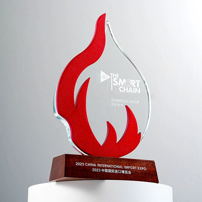 Кристальный трофей в форме полумесяца, стильный, элегантный, для отличного сотрудника, почётный, на память о выходе на пенсию, из массива дерева, медаль-трофей