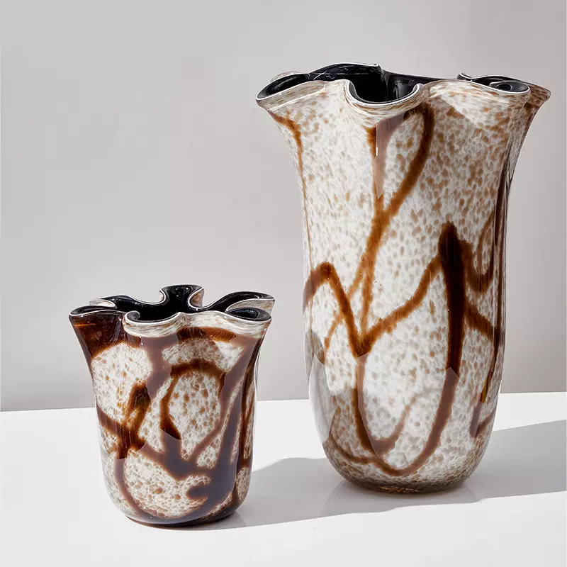 现代简约棕色不规则条纹大口琉璃花瓶创意玻璃轻奢样板间装饰