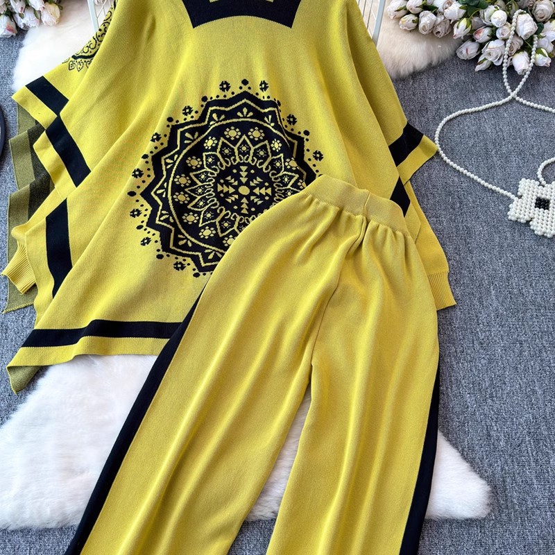 Damenbekleidung Damenmode Anzugdesign farblich passender langärmeliger Strickjackenpullover vielseitiger dreiteiliger Anzug mit hoher Taille und weiten Beinen_voghion.com