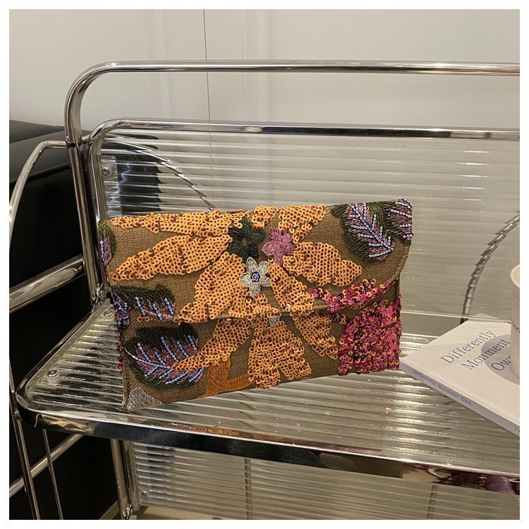 Cross-Border High-End Envelope Bag 2025 Winter New Fashion Sequin Embroidered Floral Niche Women's Clutch Bag