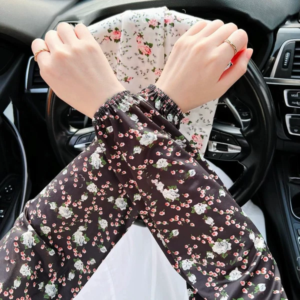 Multi-flower sleeves-black