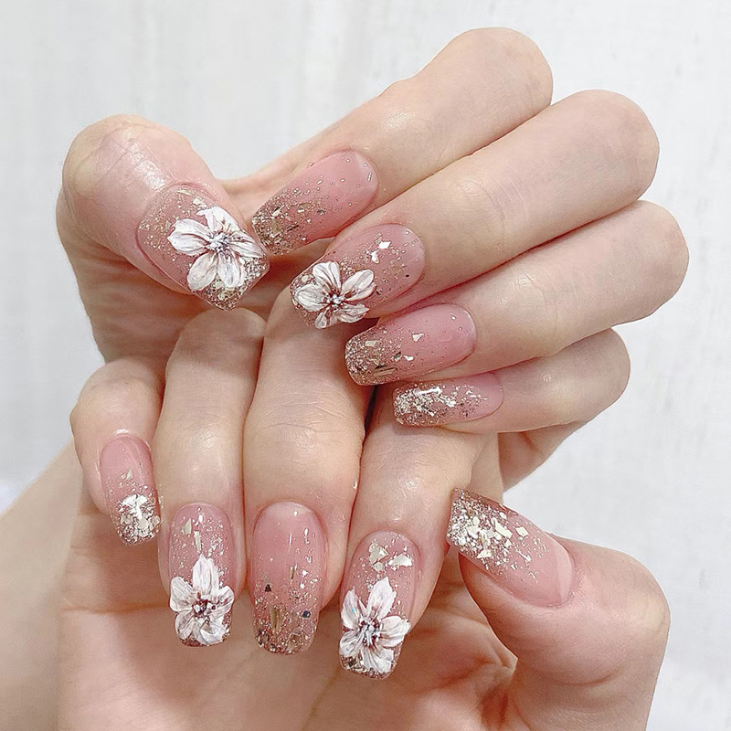 Mid-length Flash Retro Natural Camellia Wearable Fake Nail Sweet Girl Nail Patch