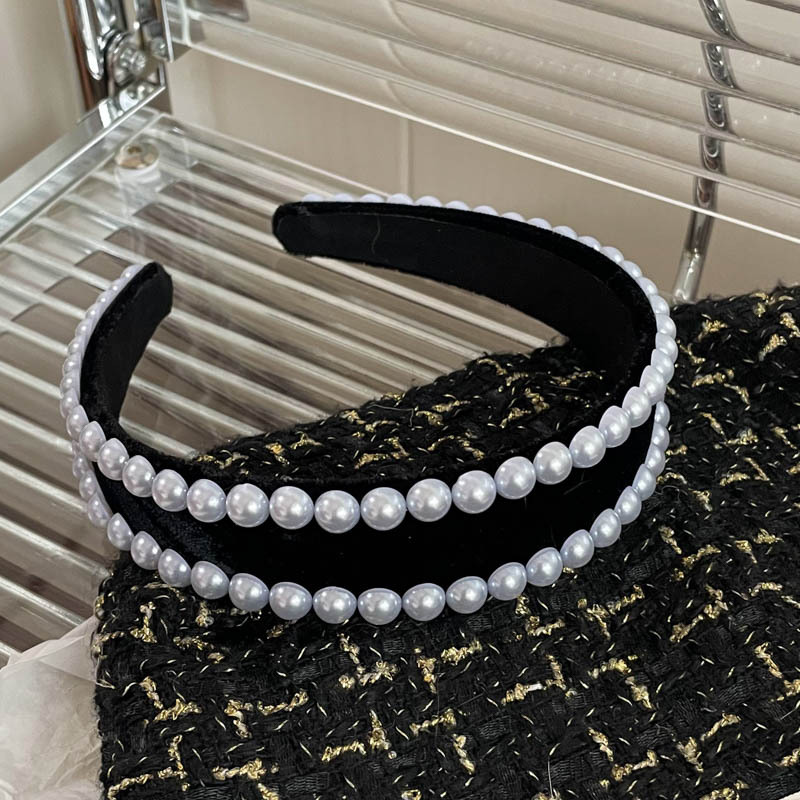Diadema superior de cráneo alto Diadema de fragancia pequeña negra de alta calidad Diadema de estilo perla coreana arco simple cueva para el cabello accesorios para el cabello femenino