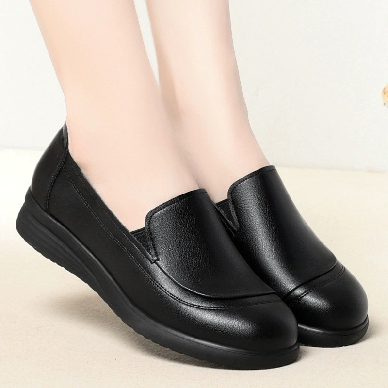 Women’s leather slip‑on shoes, soft sole, comfortable for middle age, autumn, sizes 35–41