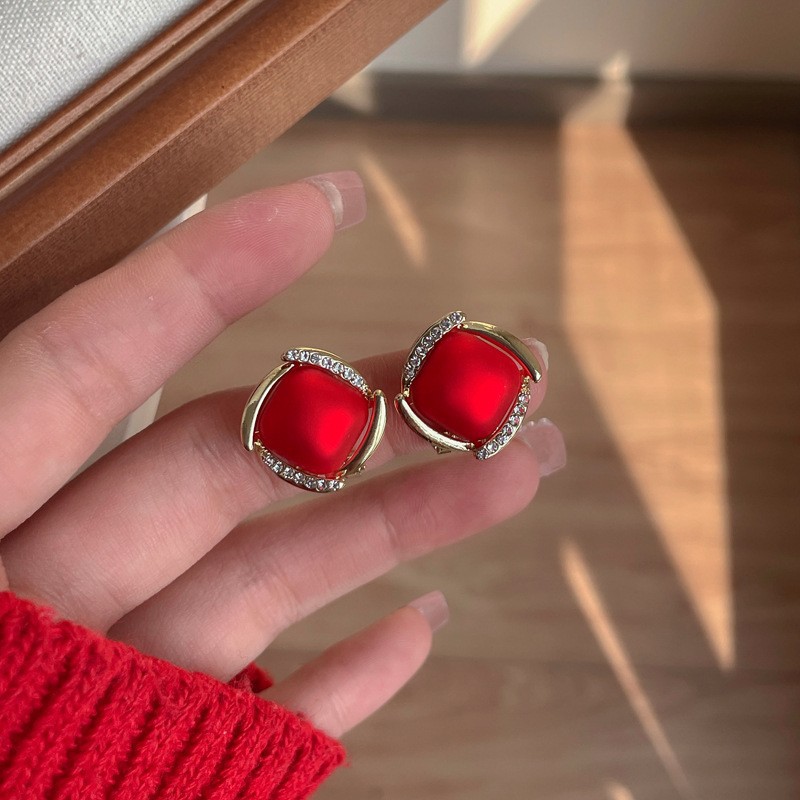 O1CN01TXxX8b1a2AFPzckHY_!!4070