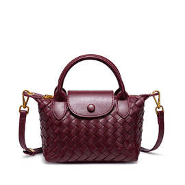 新款编织手提包女时尚小方包高级感单肩斜挎包潮流百搭水饺包