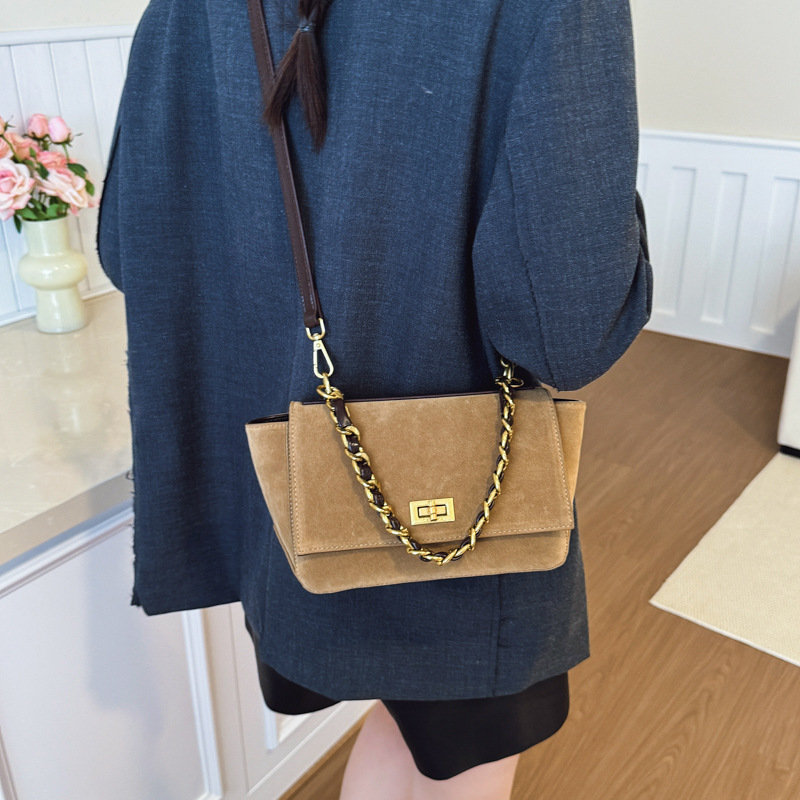 Bolsa de brazo retro cadena transfronteriza para mujeres 2025 nuevo otoño y invierno marea universal bolso de hombro casual bolso de transporte