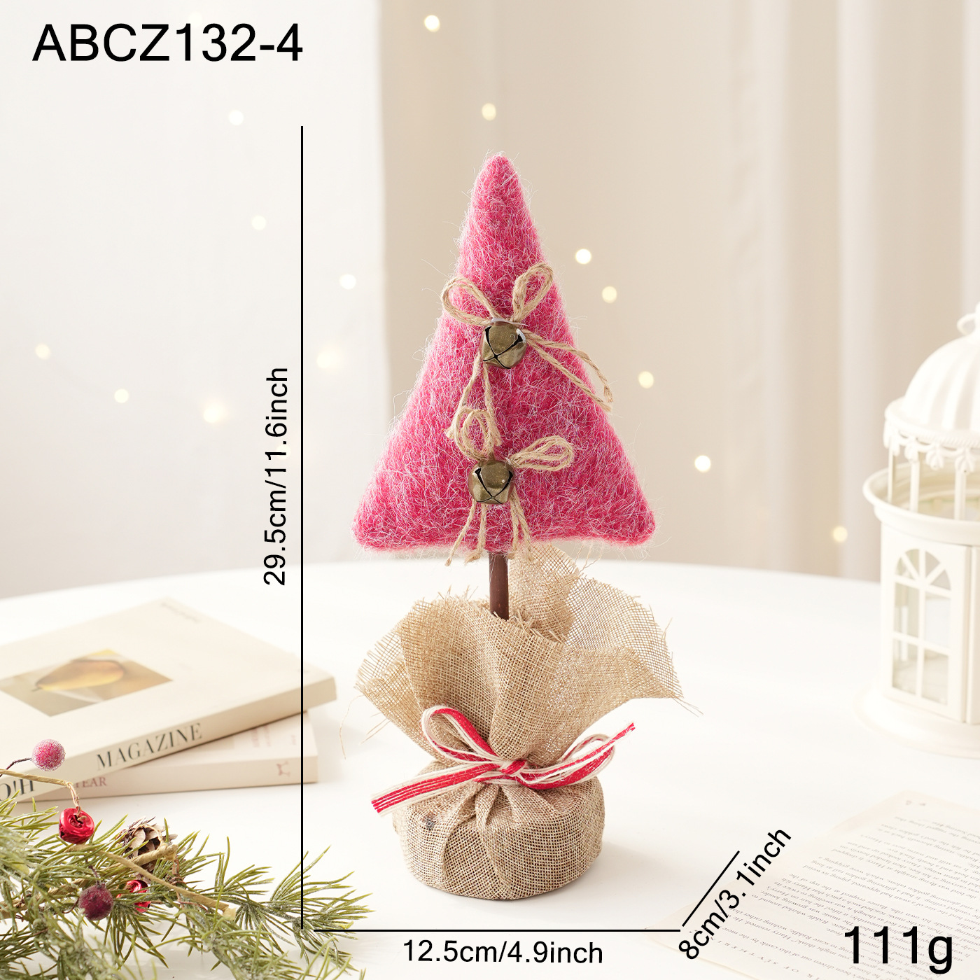 Pequeño árbol de felt rojo