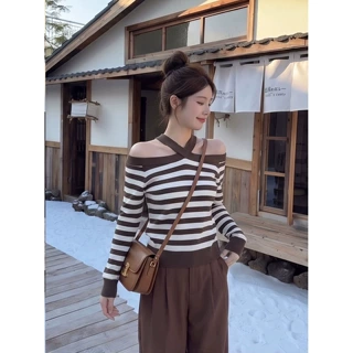 法式纯欲风交叉挂脖露肩条纹针织衫女装秋季新款辣妹修身显瘦毛衣