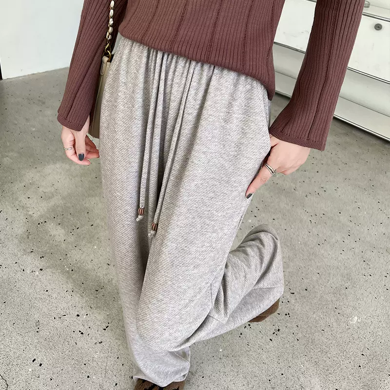 斜纹羊绒阔腿裤女秋冬新款米白色垂感糯米窄版针织休闲直筒拖地裤