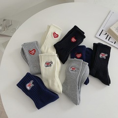 襪子男女秋冬加厚潮牌愛心小熊ins潮中筒襪個性簡約情侶款長筒襪