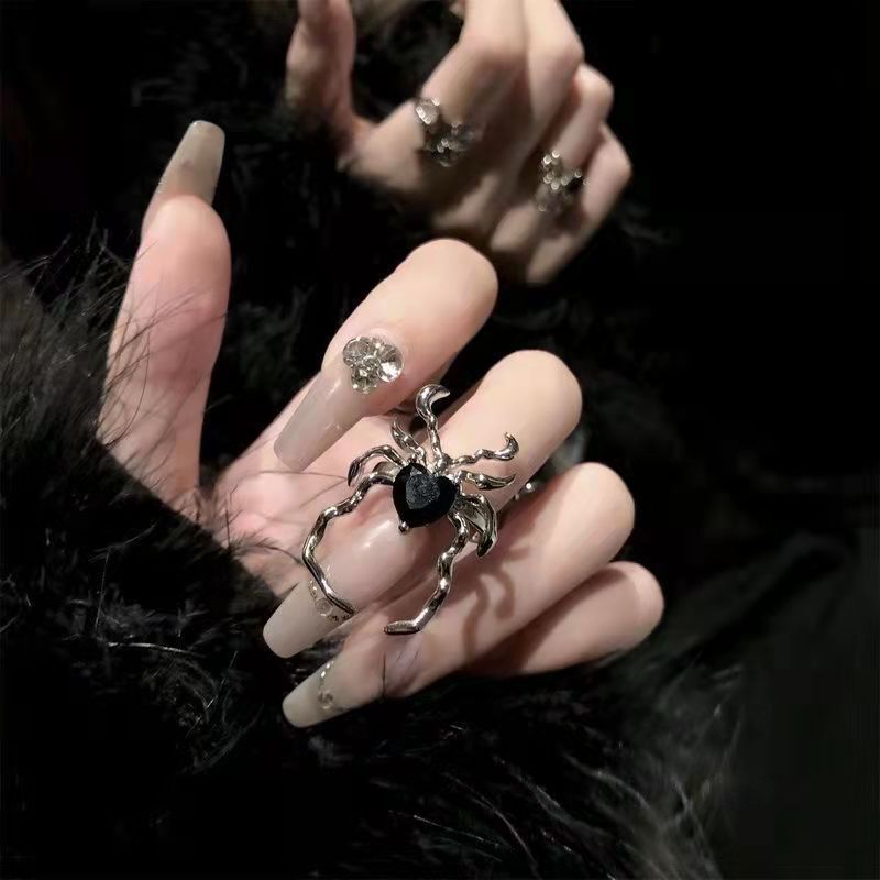 Dark retro black gem Spider nail ring niche design high-grade cold style open personality ring
