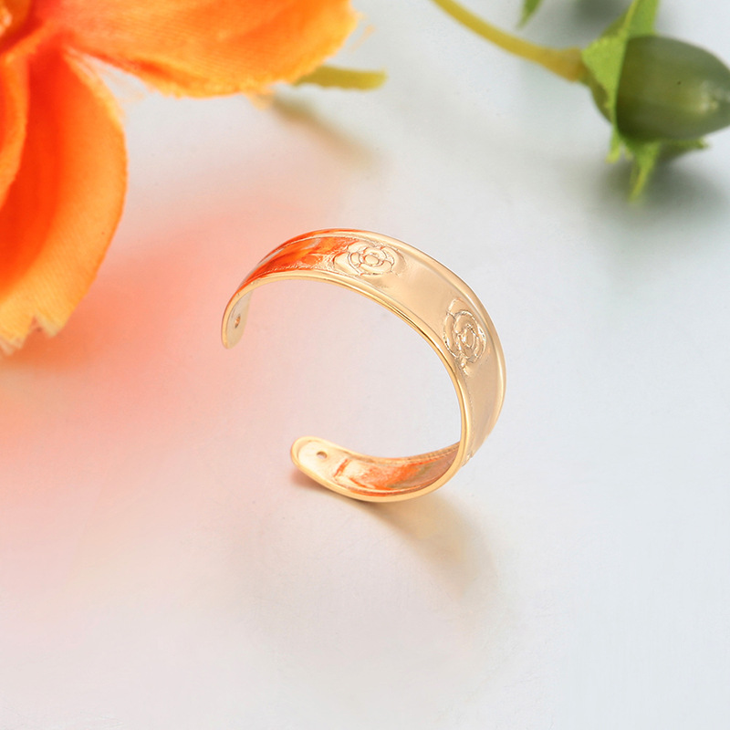 Xuping simple anillo abierto de moda transfronteriza europea y americana estilo retro rosa temperamento pequeño anillo de cola fábrica al por mayor