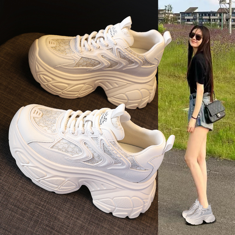 Giày thể thao đế dày dáng nhỏ khoe chân HT1697-12 sneaker nữ chunky đế dày — Màu be