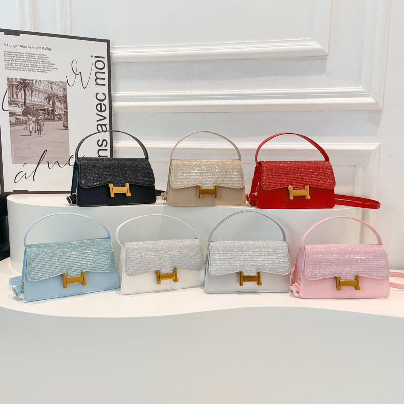 Contrast Color Handheld Small Square Bag for Women 2025 New Spring Fashion Commuting Simple and Stylish Single Shoulder Crossbody Bag Contrast Color Handheld Small Square Bag for Women 2025 New Spring Fashion Commuting Simple and Stylish Single Shoulder Crossbody Bag