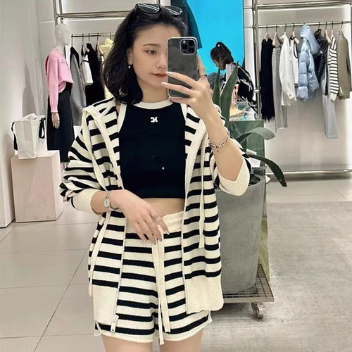 Retro sleeveless design crew neck knit sweater, summer thin pure desire temperament sweet colorful girl-like sweater