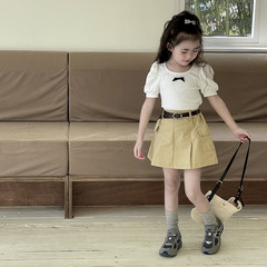 Sweet U-neck bubble sleeve T-shirt for little girls, new summer style, short-sleeved butterfly knot French-style top for baby girls