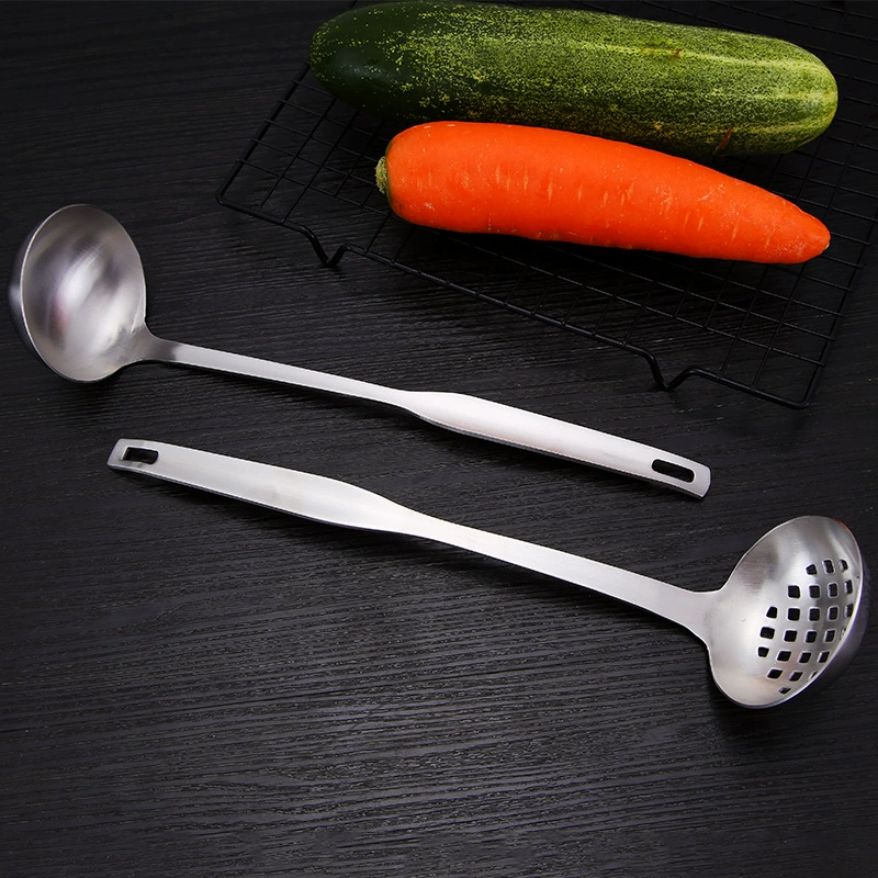 304 stainless steel soup spoon for hot pot, soup leakage sand light technology thickened colander kitchen small products