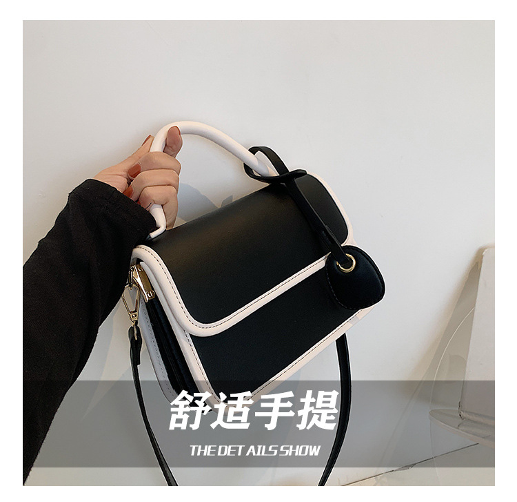 Korean Fashion Hit Color New Fashion Messenger Bag display picture 5