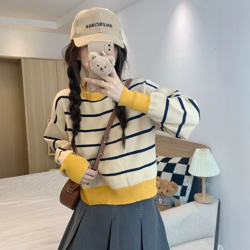 Striped Knit Sweater Top for Women, Autumn 2026 New Style, Loose Short Pullover, Unique and Stylish Sweater for Outerwear Striped Knit Sweater Top for Women, Autumn 2026 New Style, Loose Short Pullover, Unique and Stylish Sweater for Outerwear