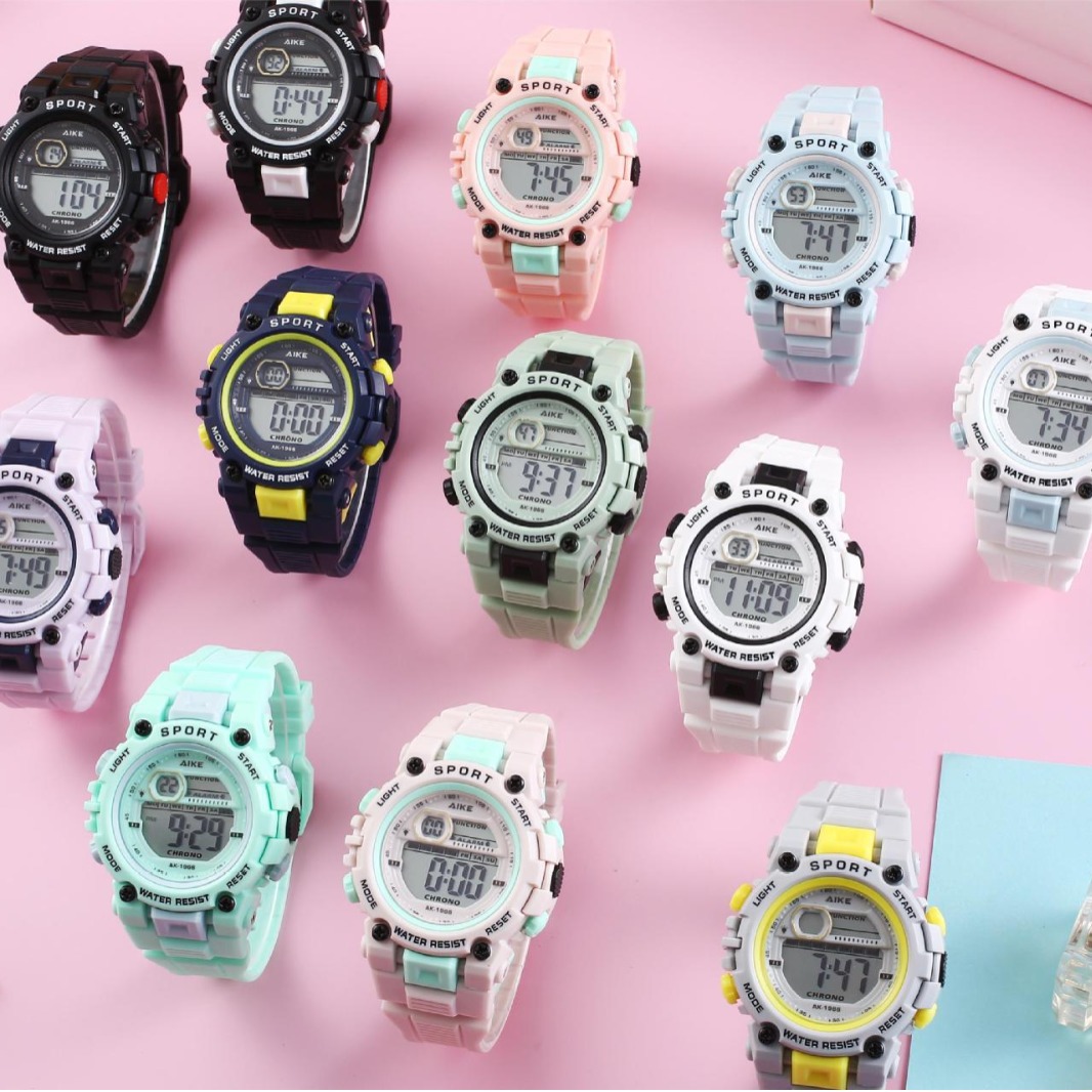 Coreano de alto valor de la cara pareja de estudiantes de secundaria y secundaria amigos reloj electrónico despertador impermeable nocturna al aire libre reloj deportivo al por mayor