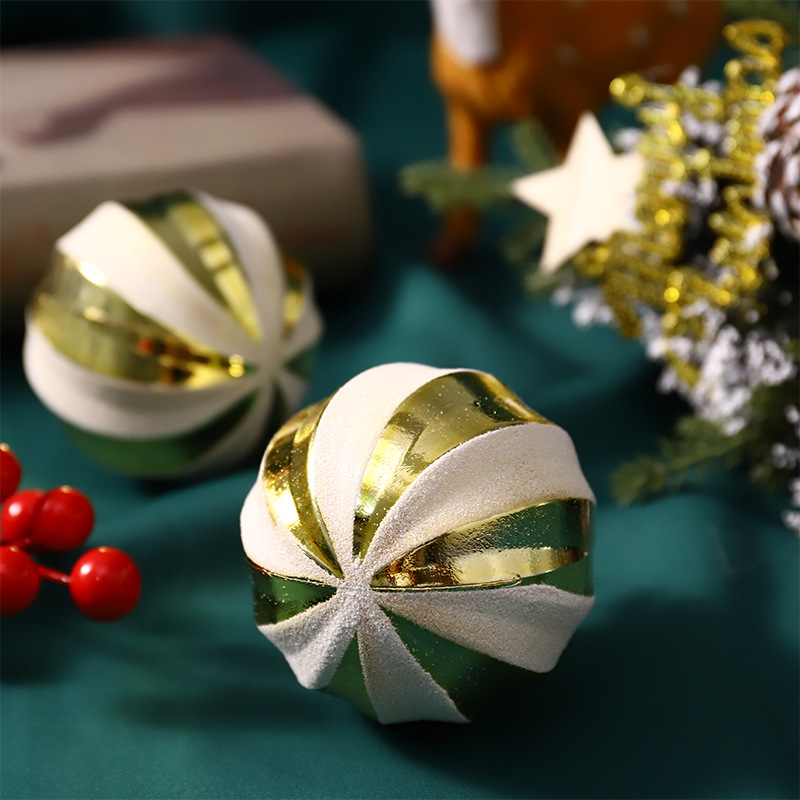 Ornamentos fronterizos del árbol de Navidad del Amazonas Bola de oro de la Navidad decoraciones de la escena de la bola pintadas a mano