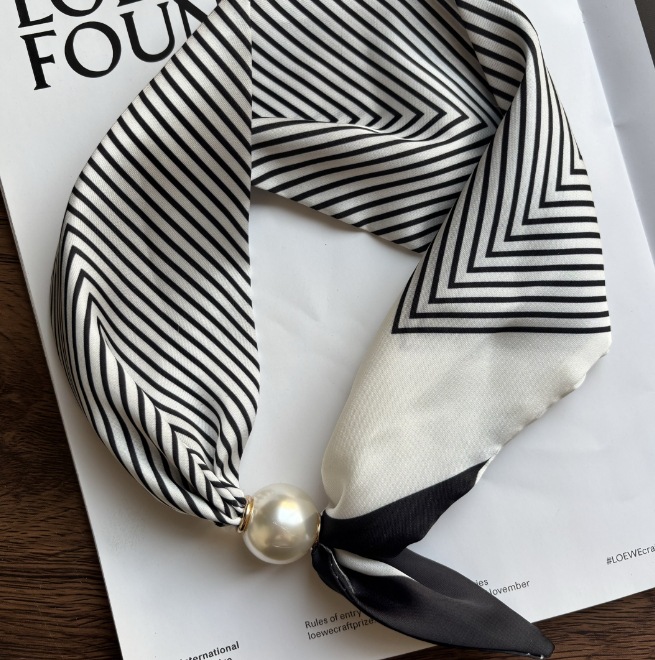 белые полосы