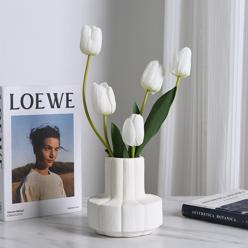輕奢花瓶擺件家居客廳桌面插花奶油花瓣陶瓷歐式乾花鬱金香裝飾品