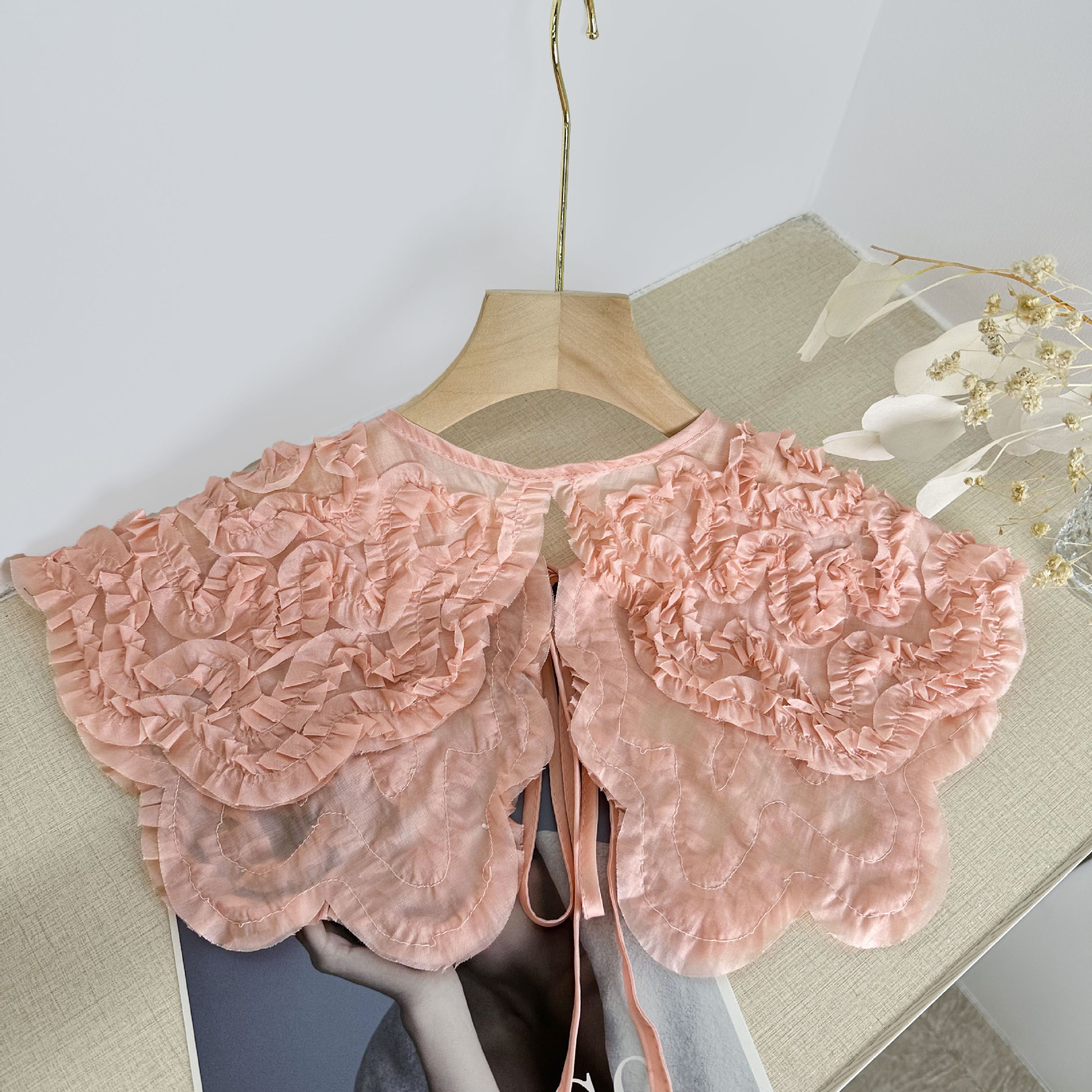Collar falso rosa tridimensional con camisa falda vestido damas transfronterizas primavera y verano con pequeños accesorios de decoración de chal image 4